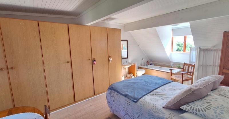 2 Bedroom Property for Sale in Fraaiuitsig Western Cape